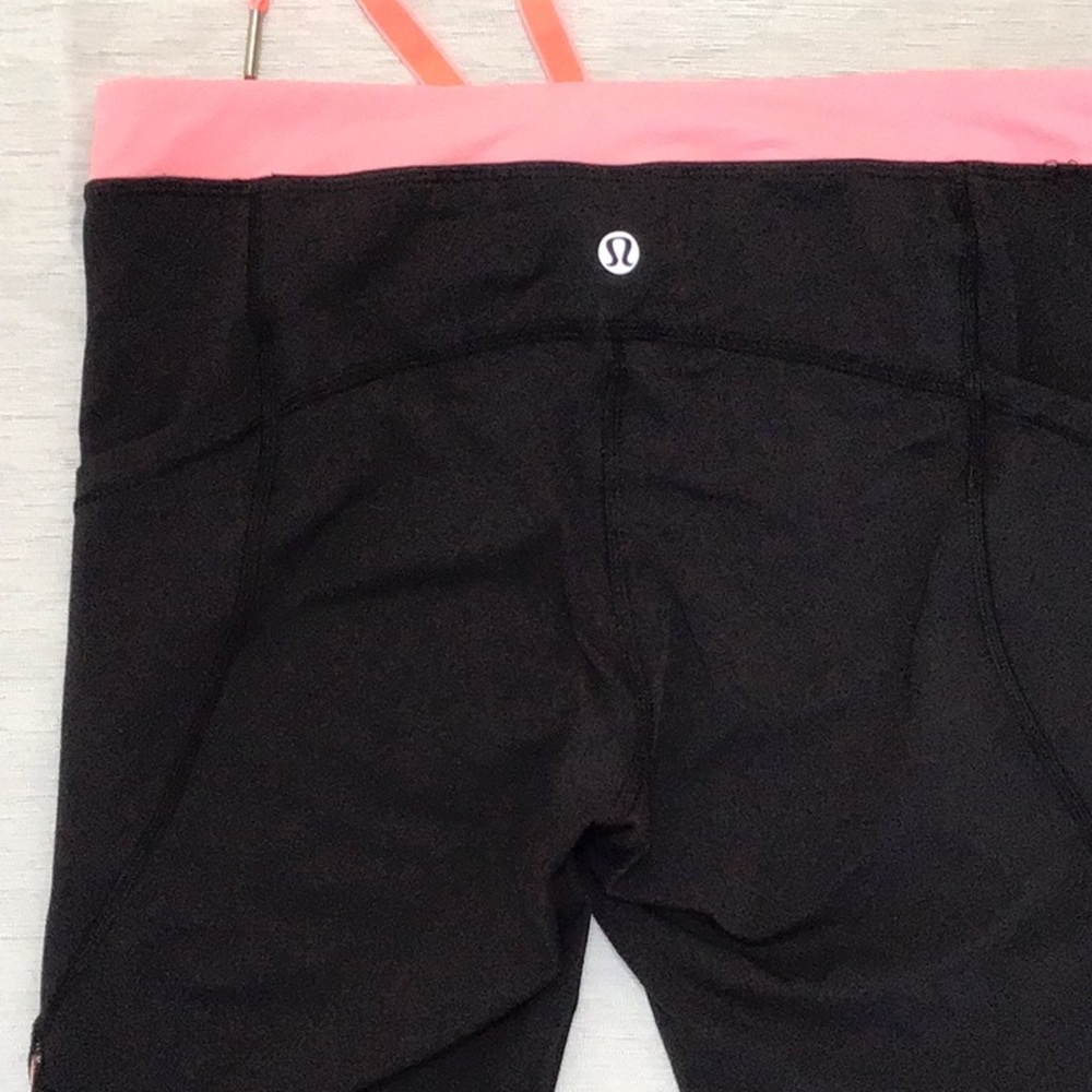 Lululemon Black/Pink Cropped Leggings Side Pockets Sz Can 6 AU 10 - Picture 5 of 5